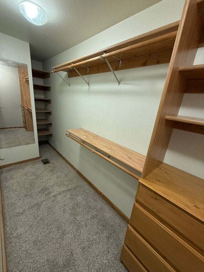 Building Photo - 3 bed 2 bath in Victor