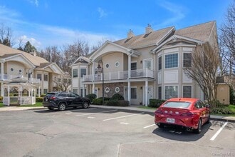 Building Photo - 45 Autumn Dr