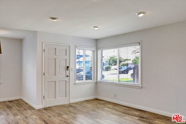 Building Photo - 14110 Shoup Ave