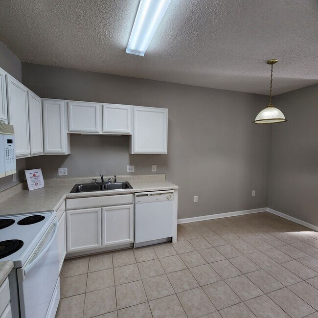 Building Photo - 2511 Friedland Pl
