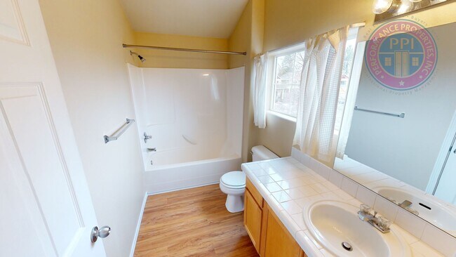 Building Photo - Beaverton - Two En-Suites! LVT Plank Flooring, No Carpet