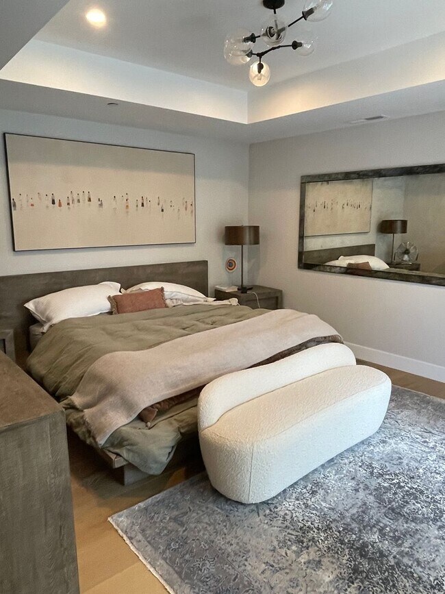 Building Photo - Stunning new build, top of the line everything, walk to town location, close to schools! INCLUDES...