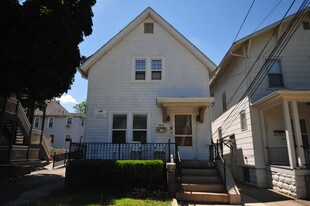 Building Photo - 812 Lawrence St