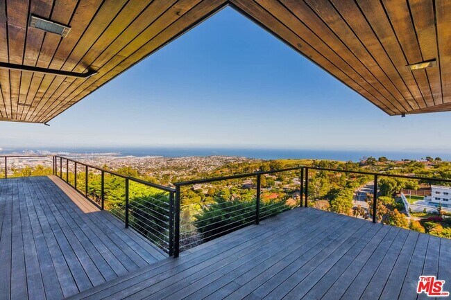 Building Photo - 6112 Via Subida