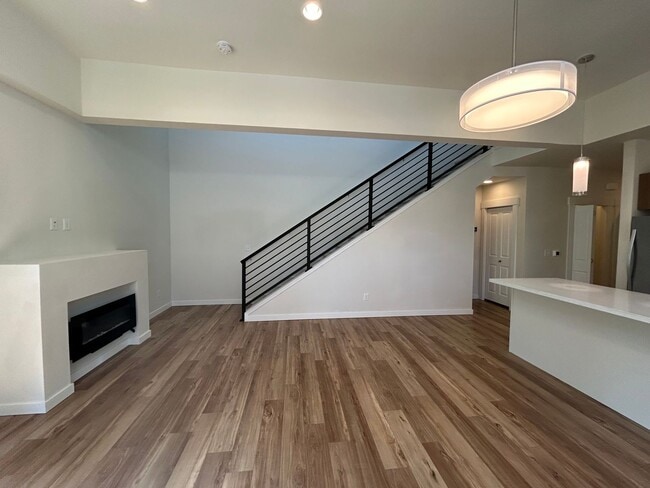 Building Photo - 4234 Cameo Ln