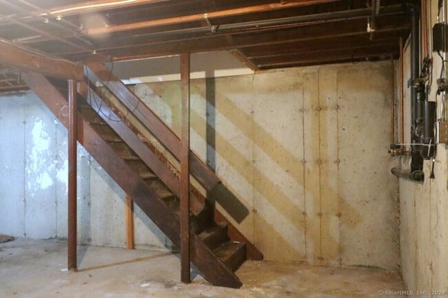 Building Photo - 74 Westerly St