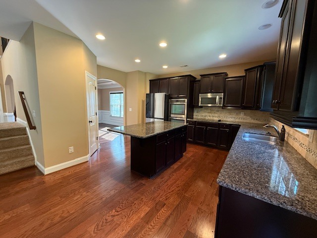 Building Photo - 1062 Old Stone Ln