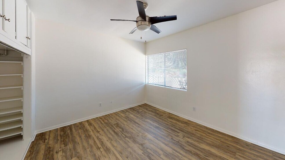 Building Photo - 5001 Rockford Dr