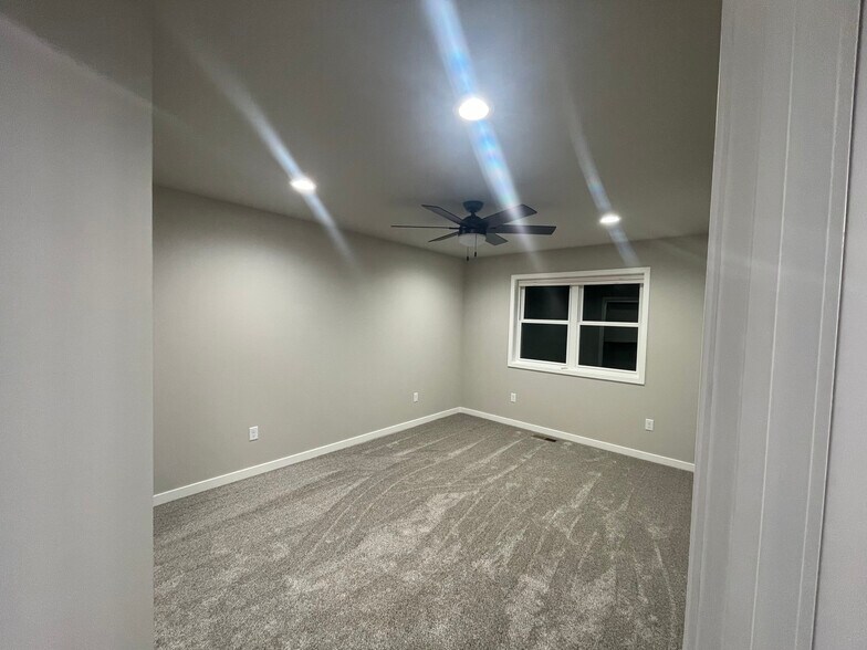 Master Bed Room - 4885 Arugula Rd