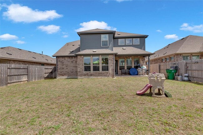 Building Photo - 122 Shagbark Trl