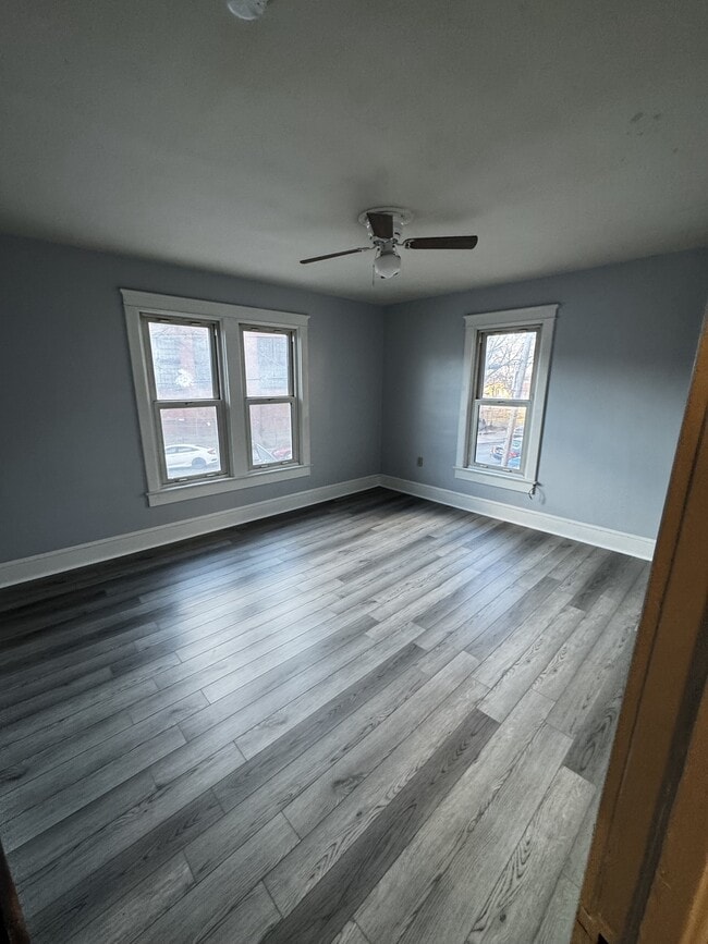 Building Photo - 317 Porter Ave