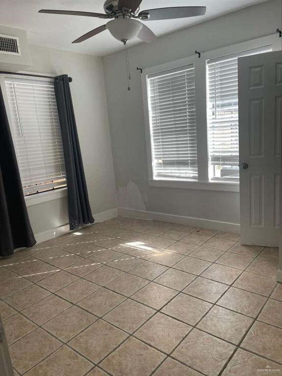 Building Photo - 14 E McIntyre St