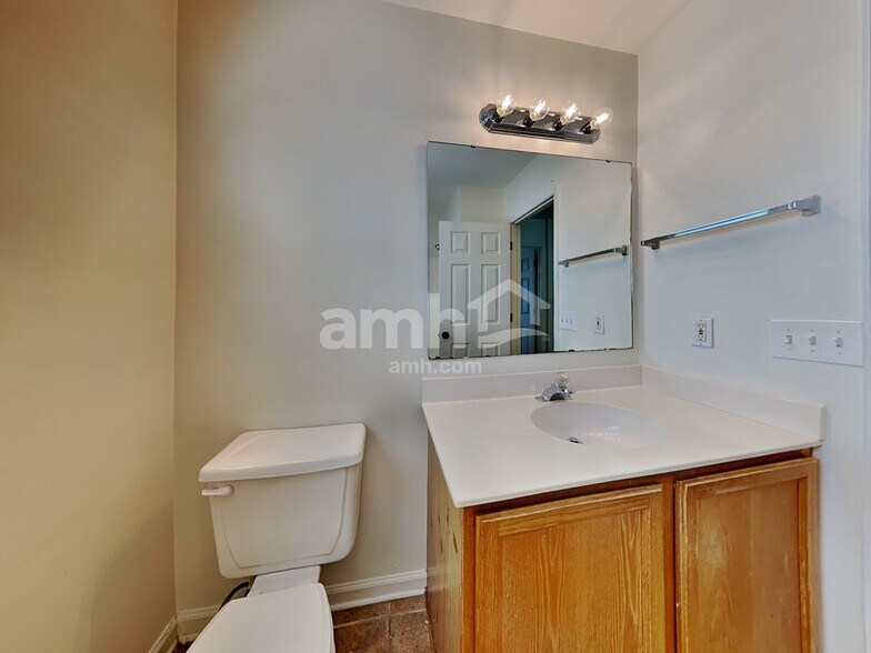 Building Photo - 328 Rice Bay Dr