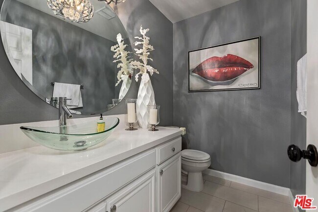 Building Photo - 10754 Garland Dr