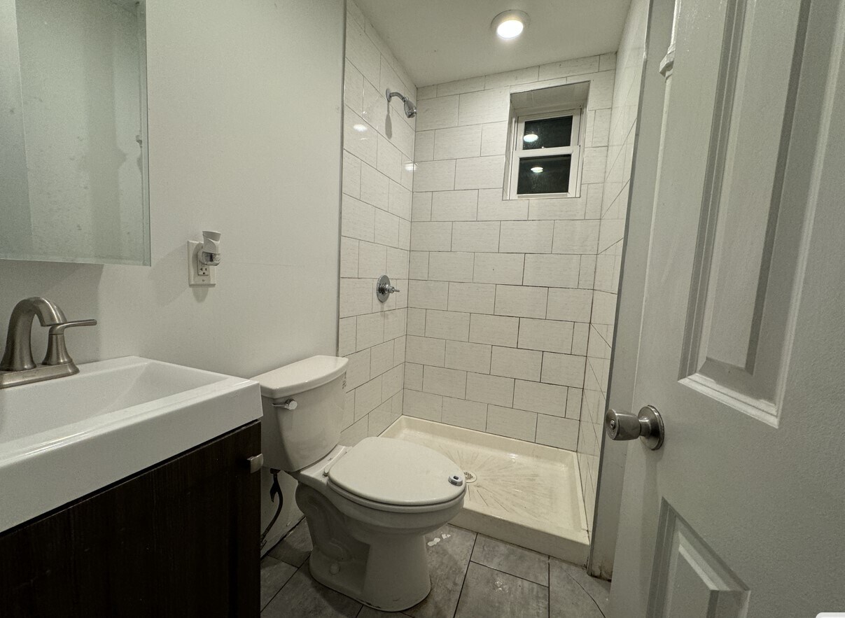 331 Baldwin Ave 3 - 322 Baldwin Ave