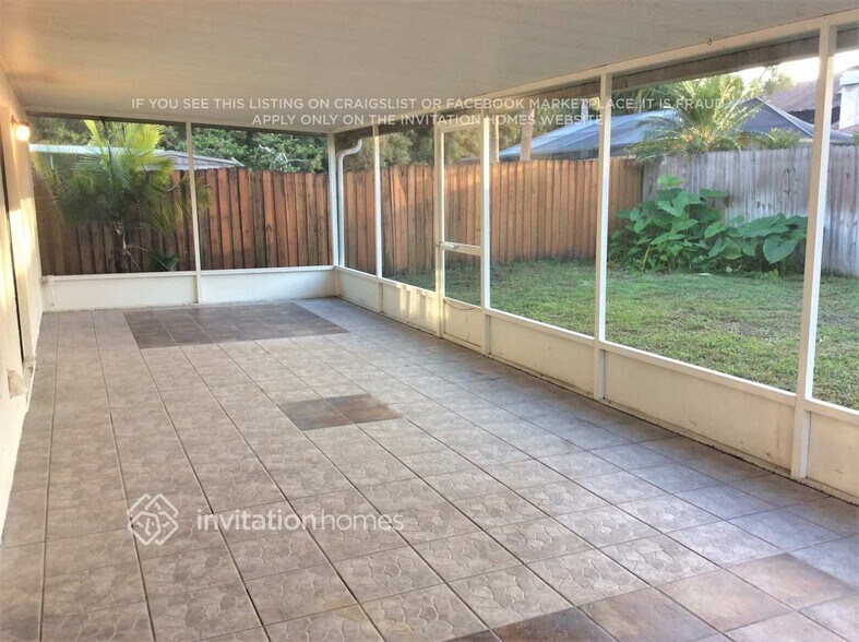 Building Photo - 9725 Fox Chapel Rd