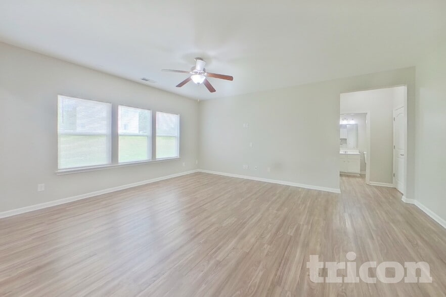 Building Photo - 6909 Barefoot Forest Dr