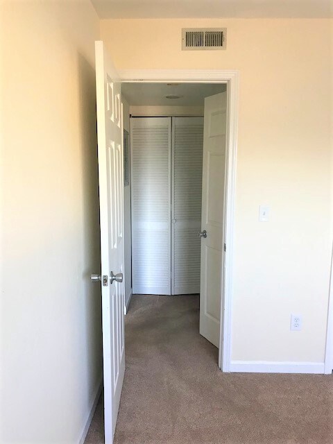 Building Photo - Unit 606 at Tradewinds II