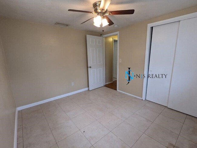 Building Photo - JUST REDUCED!!!  Beautiful updated 3/1.5/1...