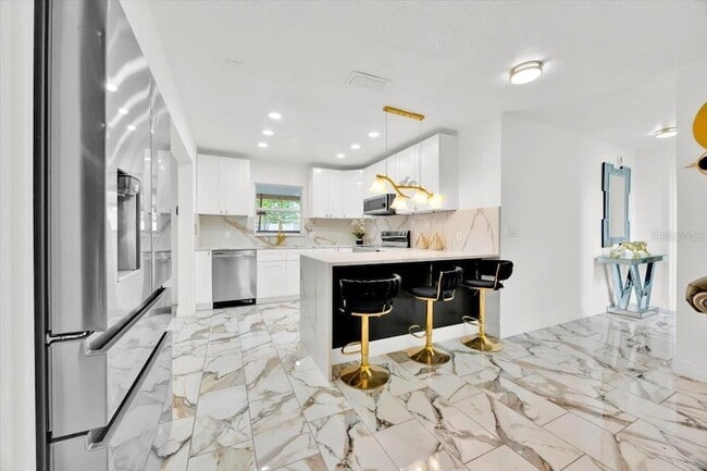 Building Photo - 5108 Avignon Ct