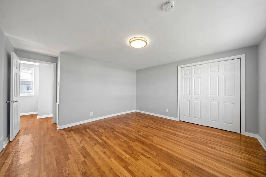 Building Photo - 114 Wayne Rd