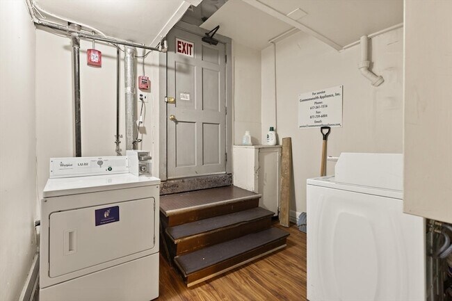 Building Photo - 35 Bay State Rd