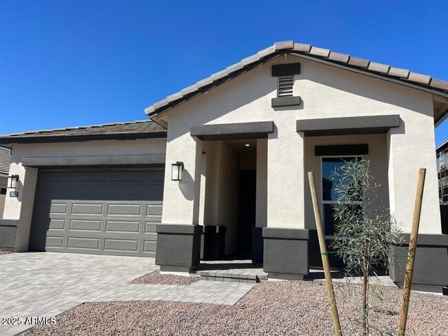 Primary Photo - 10212 W Salter Dr