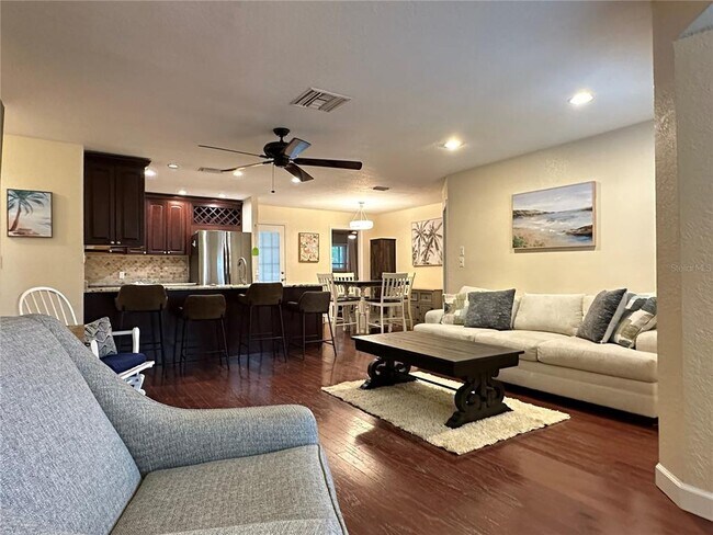 Building Photo - 3324 Briarwood Ln