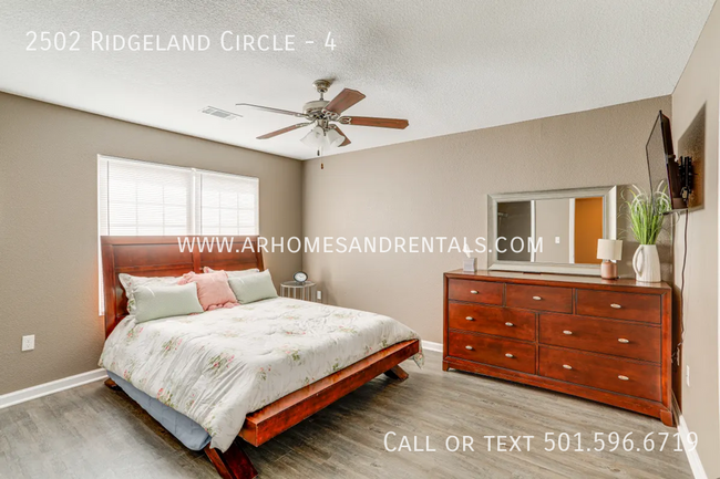 Building Photo - 2502 Ridgeland Cir