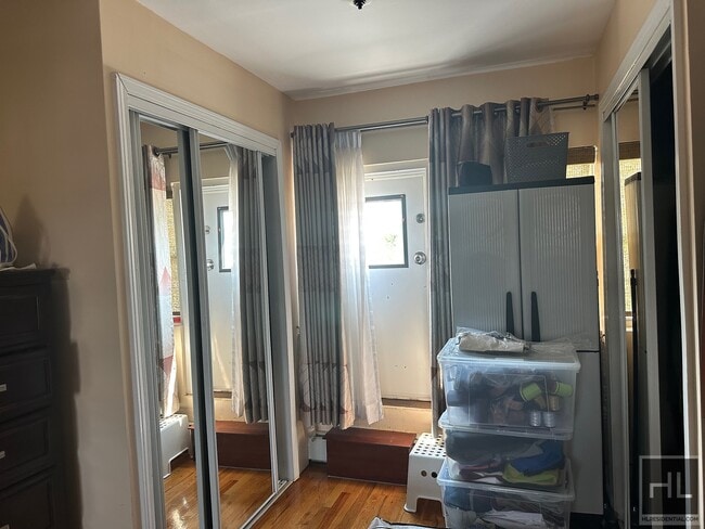 Building Photo - 65 PLACE