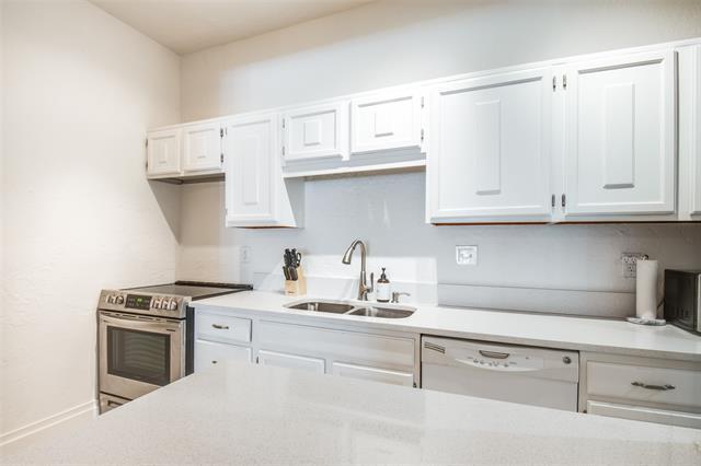 Building Photo - 4845 Swiss Ave