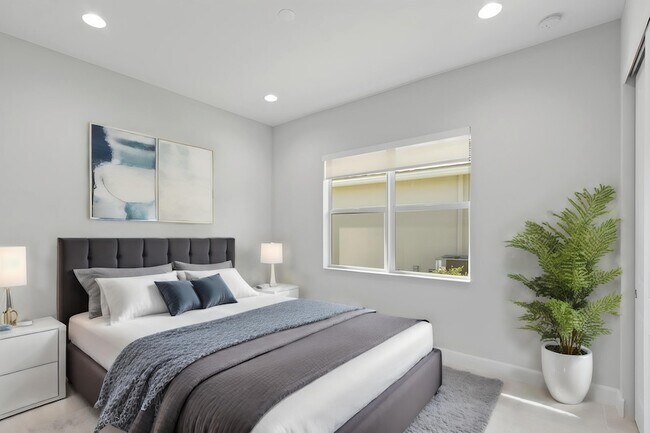 Building Photo - 5579 Liberty Ln