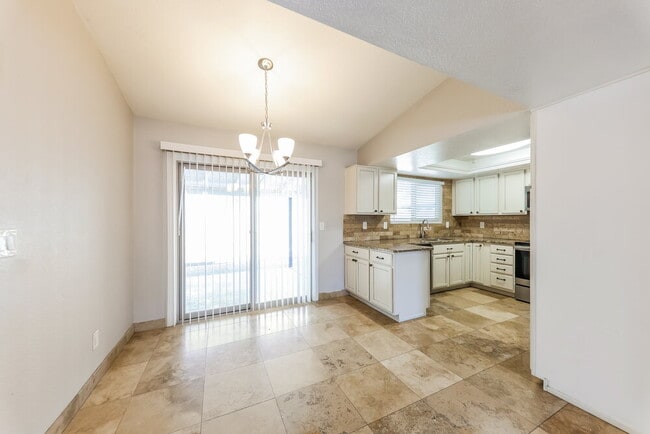 Building Photo - 20620 N 18th Ave