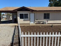 Building Photo - Fully Renovated 1BD/1BA Duplex Unit | Eucalyptus Ave, Moreno Valley