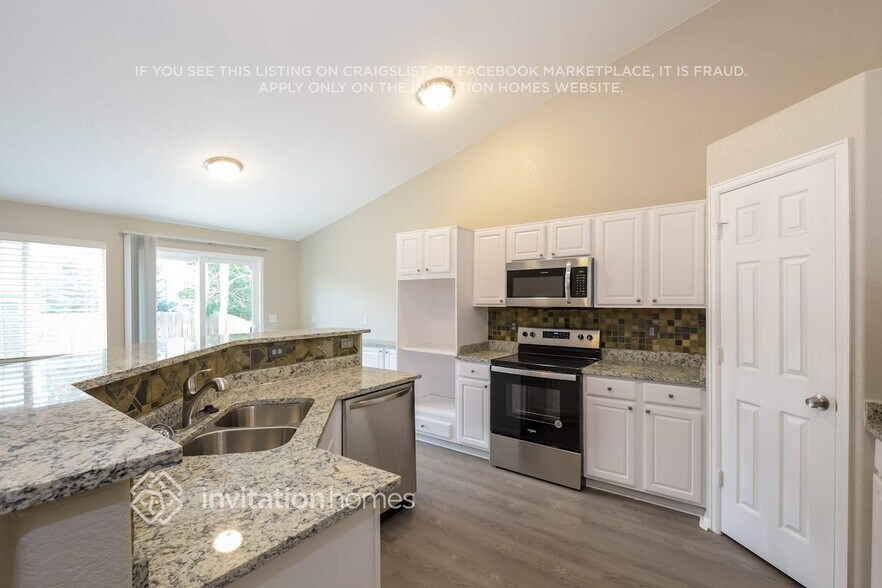 Building Photo - 623 Rio Rancho Way