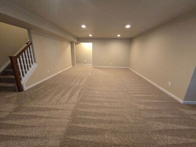 Building Photo - Ranch home with main floor master, 4 bed 3 bath Ranch home in Frederick