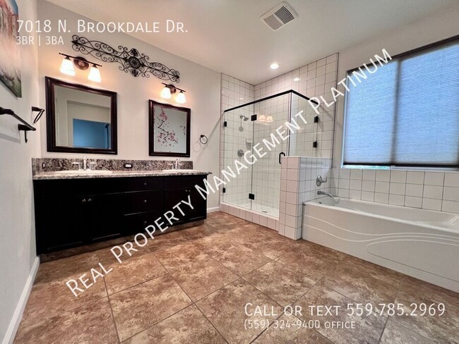 Building Photo - 7018 N Brookdale Dr