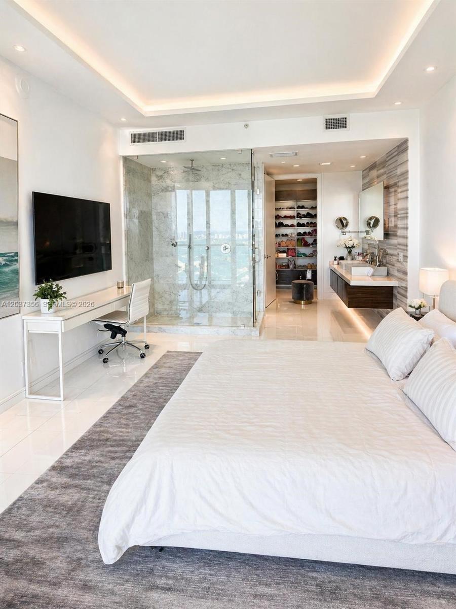Building Photo - 1100 Biscayne Blvd