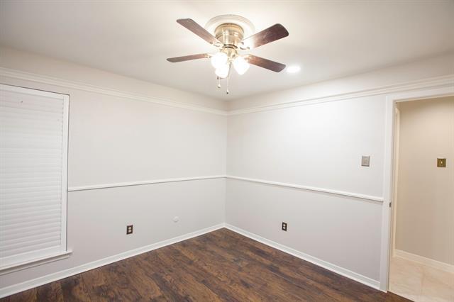 Building Photo - 16114 Shadybank Dr