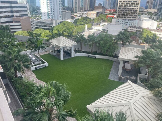 Building Photo - SKY ALA MOANA ONE BEDROOM AVAILABLE NOW