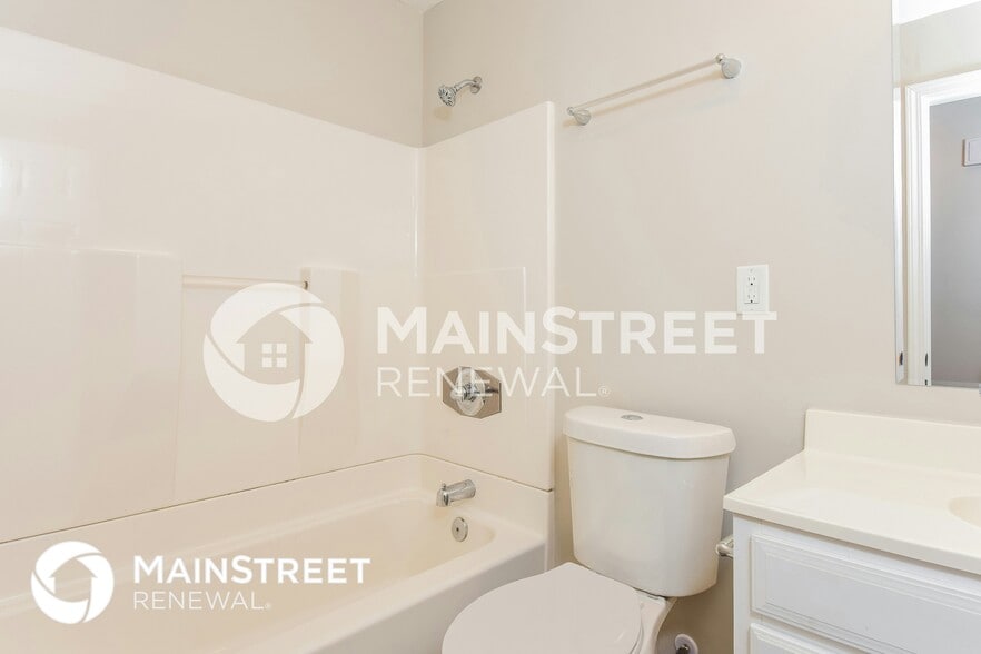 Building Photo - 6265 E Shore Cir