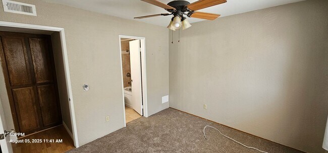 Building Photo - HILLCREST - SAN DIEGO - Nice 2 Bedroom / 2...