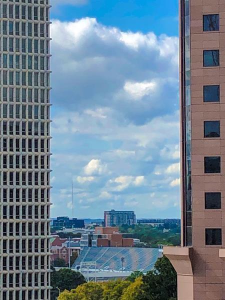 Building Photo - 565 Peachtree St NE