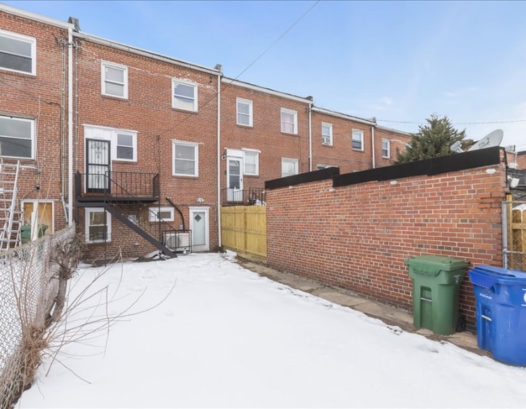 Building Photo - 1307 N Ellwood Ave