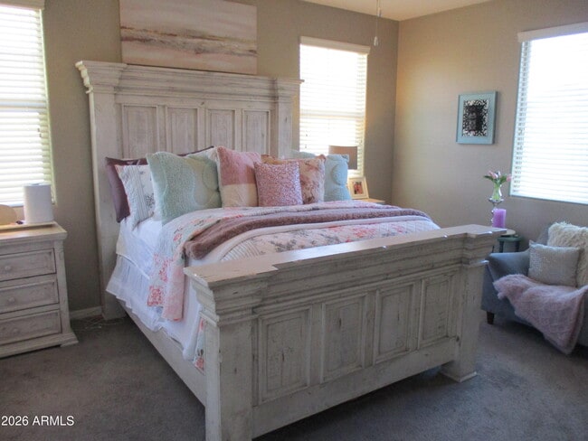 Building Photo - 856 S Agnes Ln