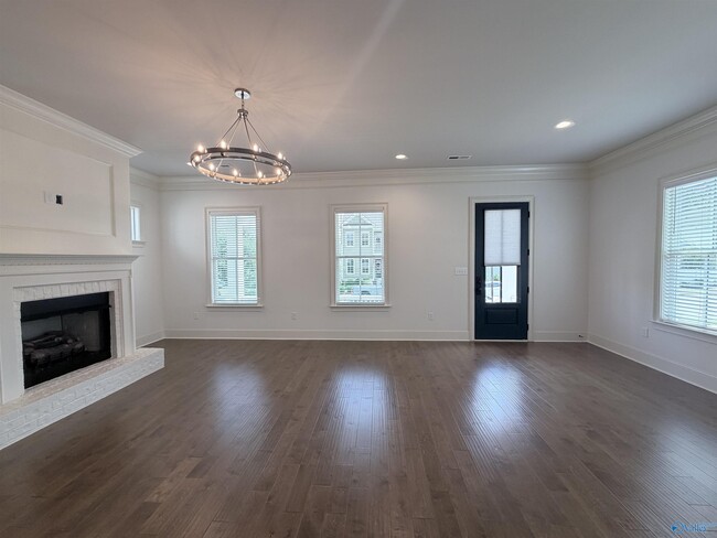 Building Photo - 108 Napolean Ave