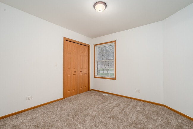 Building Photo - 250-260 S McGinty St