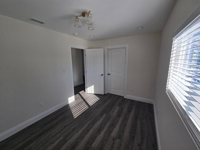 Building Photo - 11015 Califa St