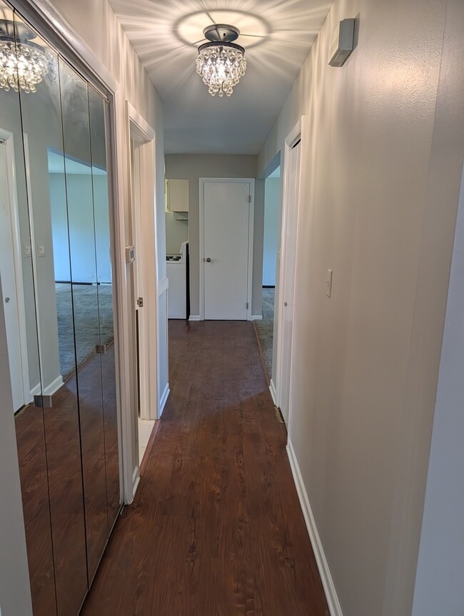 Building Photo - 342 Sunrise Ave