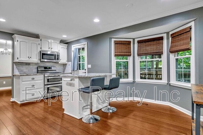 Building Photo - 5501 Heath Row Dr
